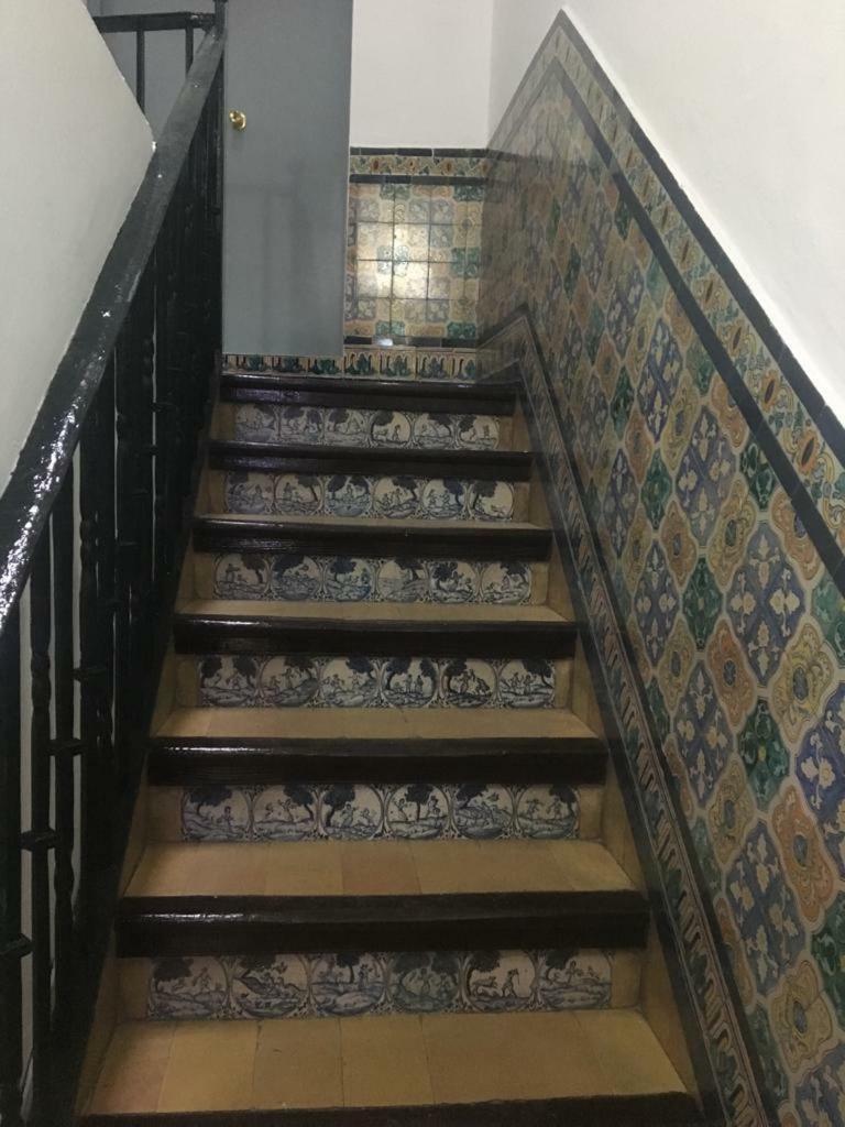 Hostal Alcobia Seville Exterior photo