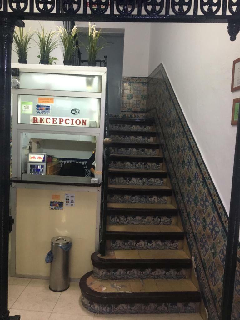 Hostal Alcobia Seville Exterior photo