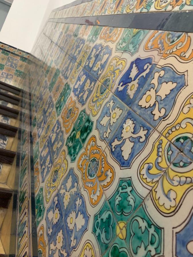 Hostal Alcobia Seville Exterior photo