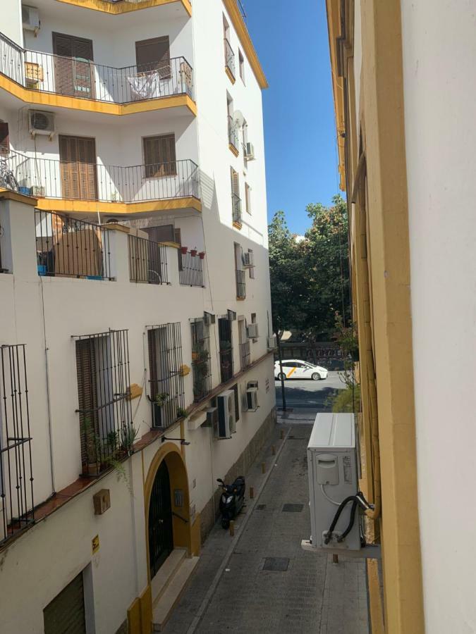 Hostal Alcobia Seville Exterior photo